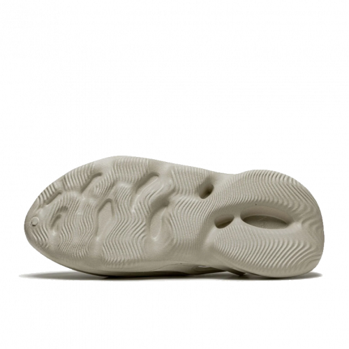 Adidas Yeezy Foam RNNR Sand