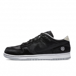 Nike SB Dunk Low Medicom Toy (2020)