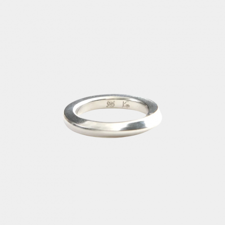Кольцо Werkstatt Munchen Twisted Ring Silver