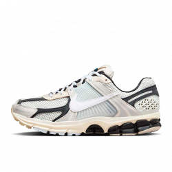 Nike Zoom Vomero 5 Supersonic Light Bone Black