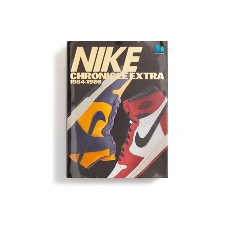 Nike Chronicle Extra Lightning Clutch